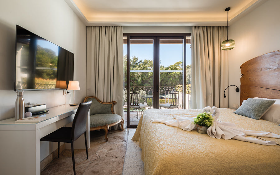 Executive garden and reflection areas